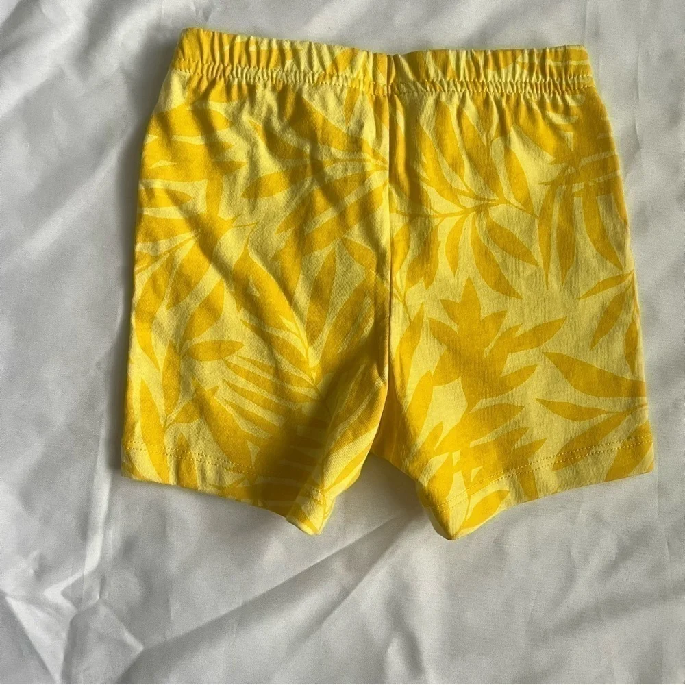 NWT Baby Gap Yellow Floral Print Pull On Shorts Size 12-18 Months